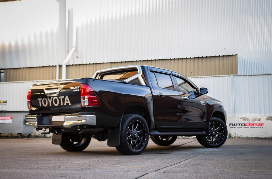 TOYOTA HILUX N80 4WD MAVERICK GLOSS BLACK MILLED ACCENTS